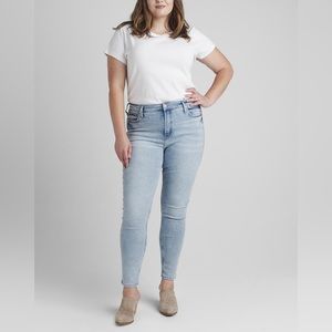 Silver Jeans Infinite fit